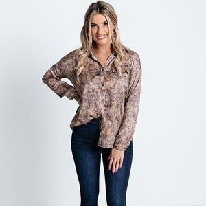 Fate Warm Glow Button Up Boutique Blouse S